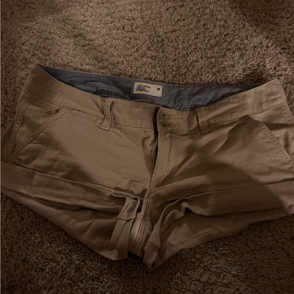 American Eagle Outfitters Tan Cargo Shorts
